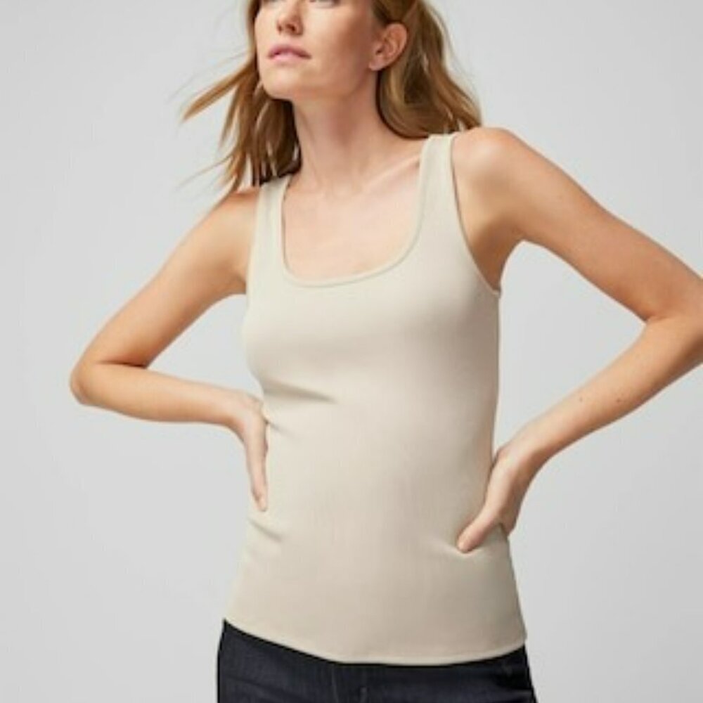 White House Black Market Rib Scoop Tank Biscotti Small